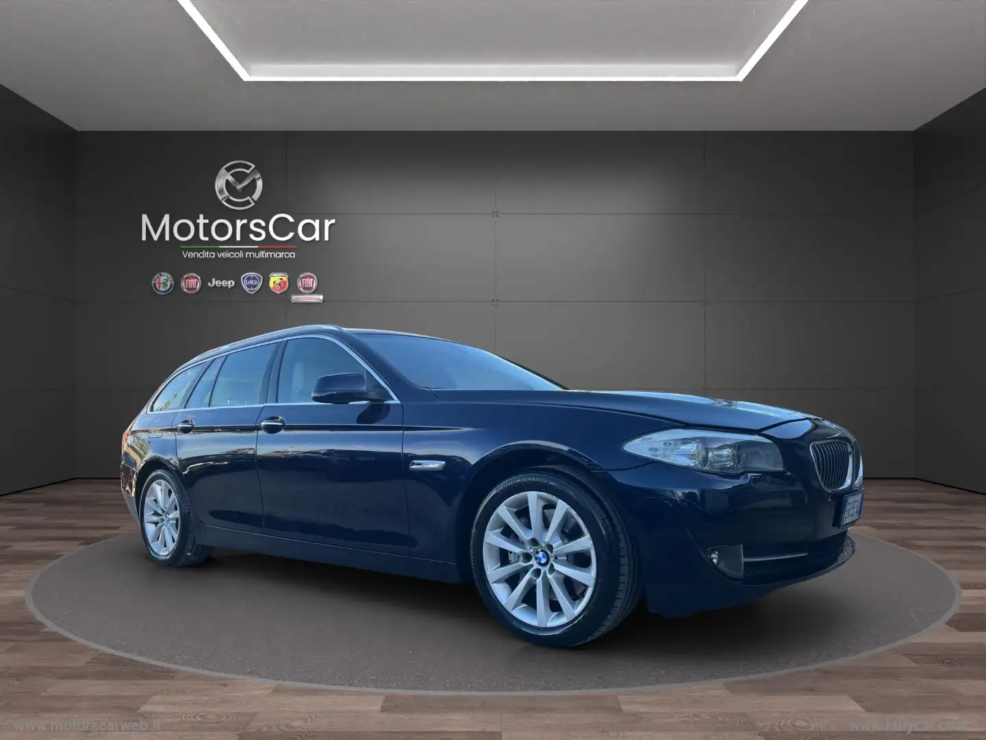 BMW 525 525d xDrive Touring Futura Blauw - 1