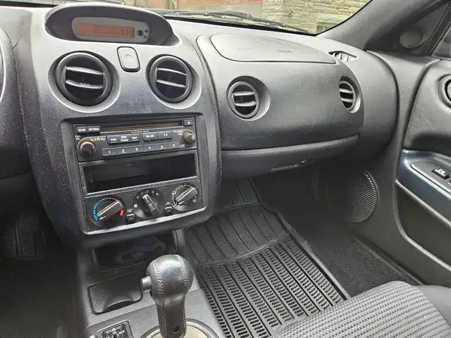 Mitsubishi Eclipse 2004 — photo 7