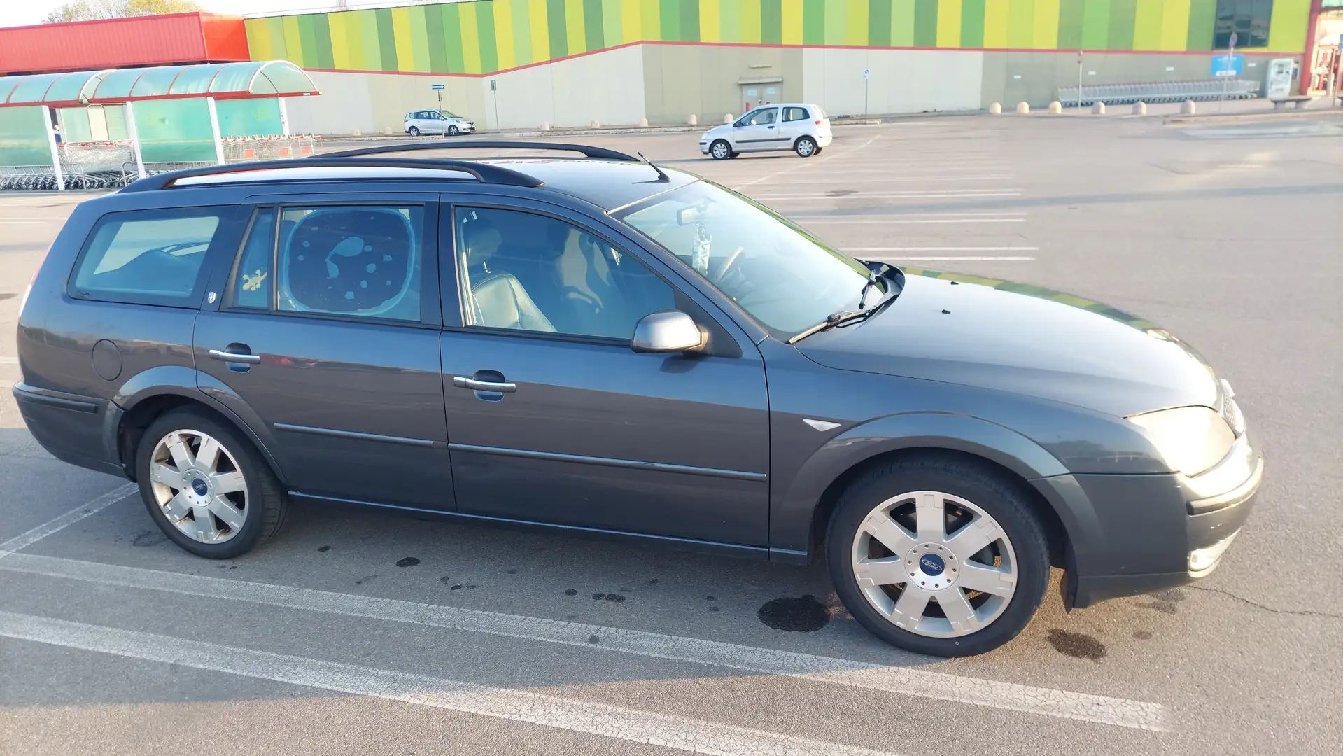Ford Mondeo Mondeo II 2000 SW SW 2.0 tdci Ghia 130cv 6m FL Grigio - 2