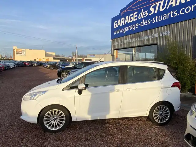 Ford B-Max view 3