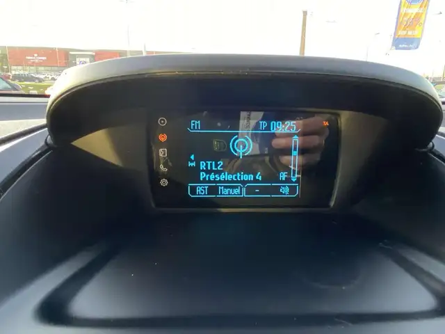 Ford B-Max view 13