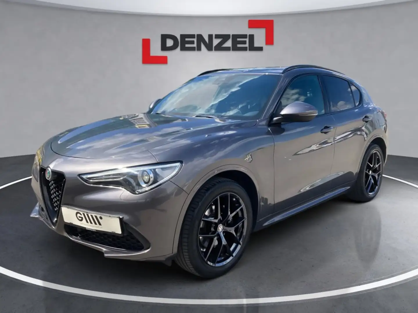 Alfa Romeo Stelvio Veloce 2,2 Diesel 210 Q4 Grau - 1