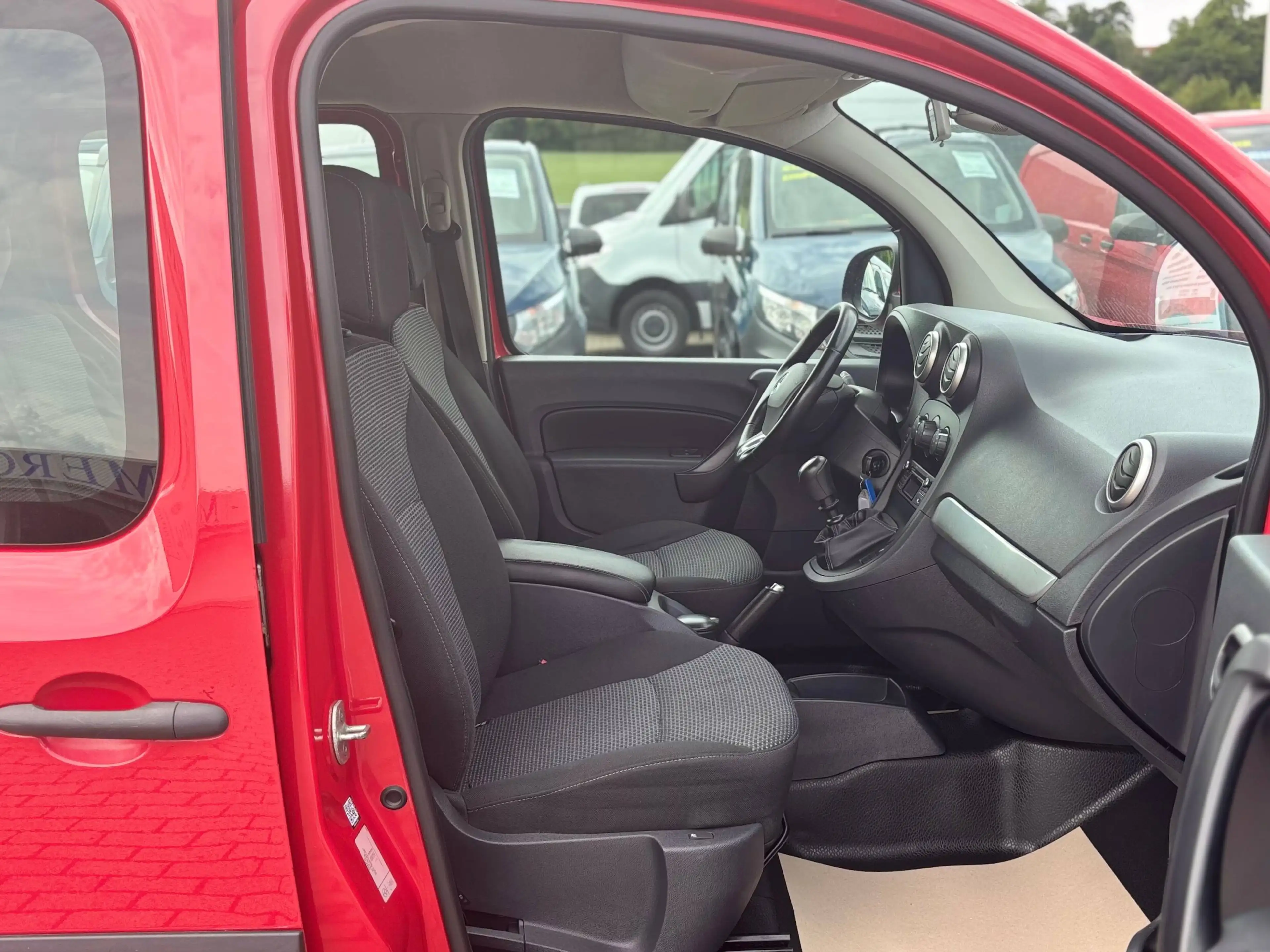 Mercedes-Benz Citan 111 CDI Mixto Extralang AHK SHZ TEMPOMAT — photo 9