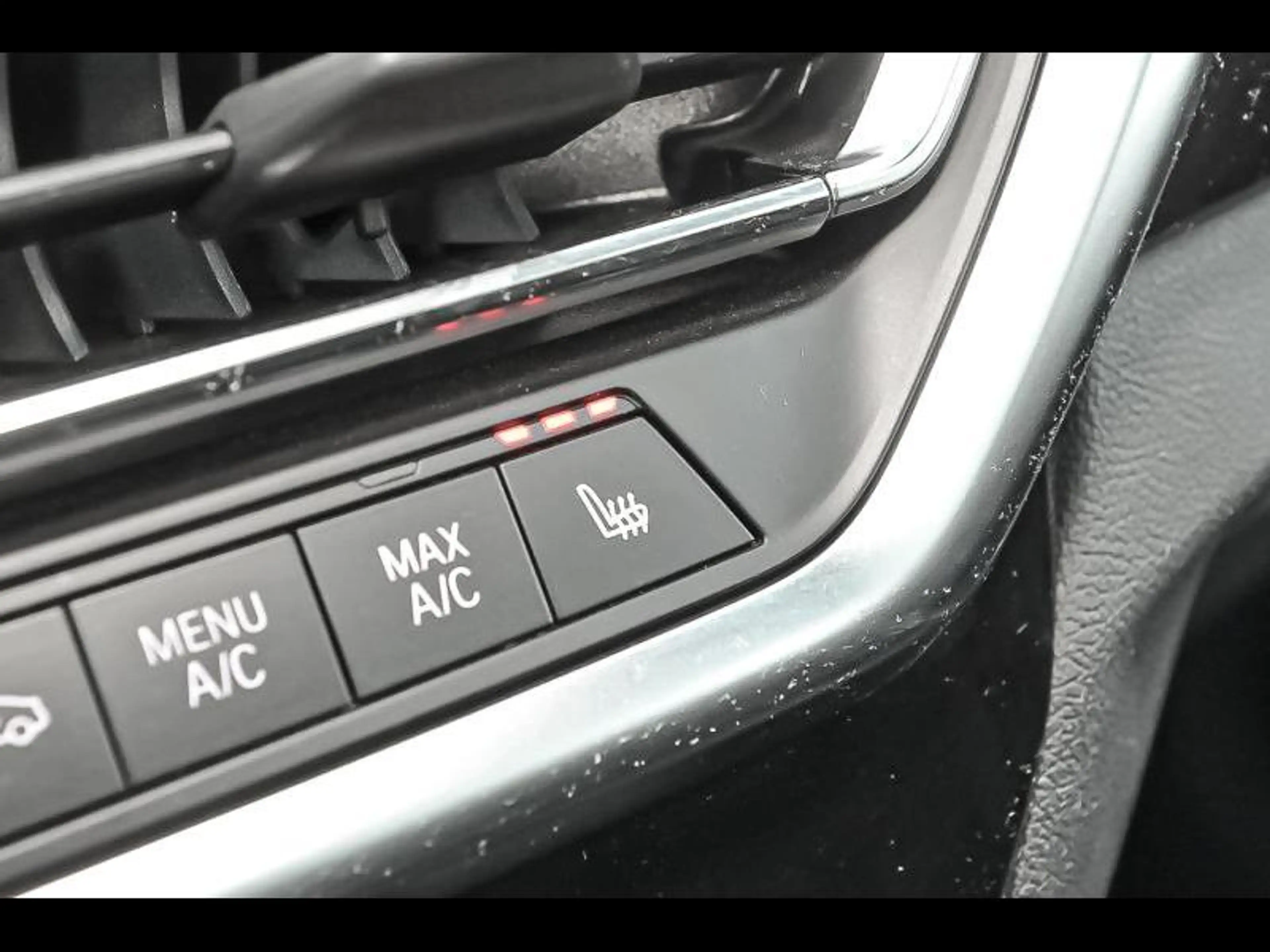 BMW iX3 Model Inspiring — photo 13