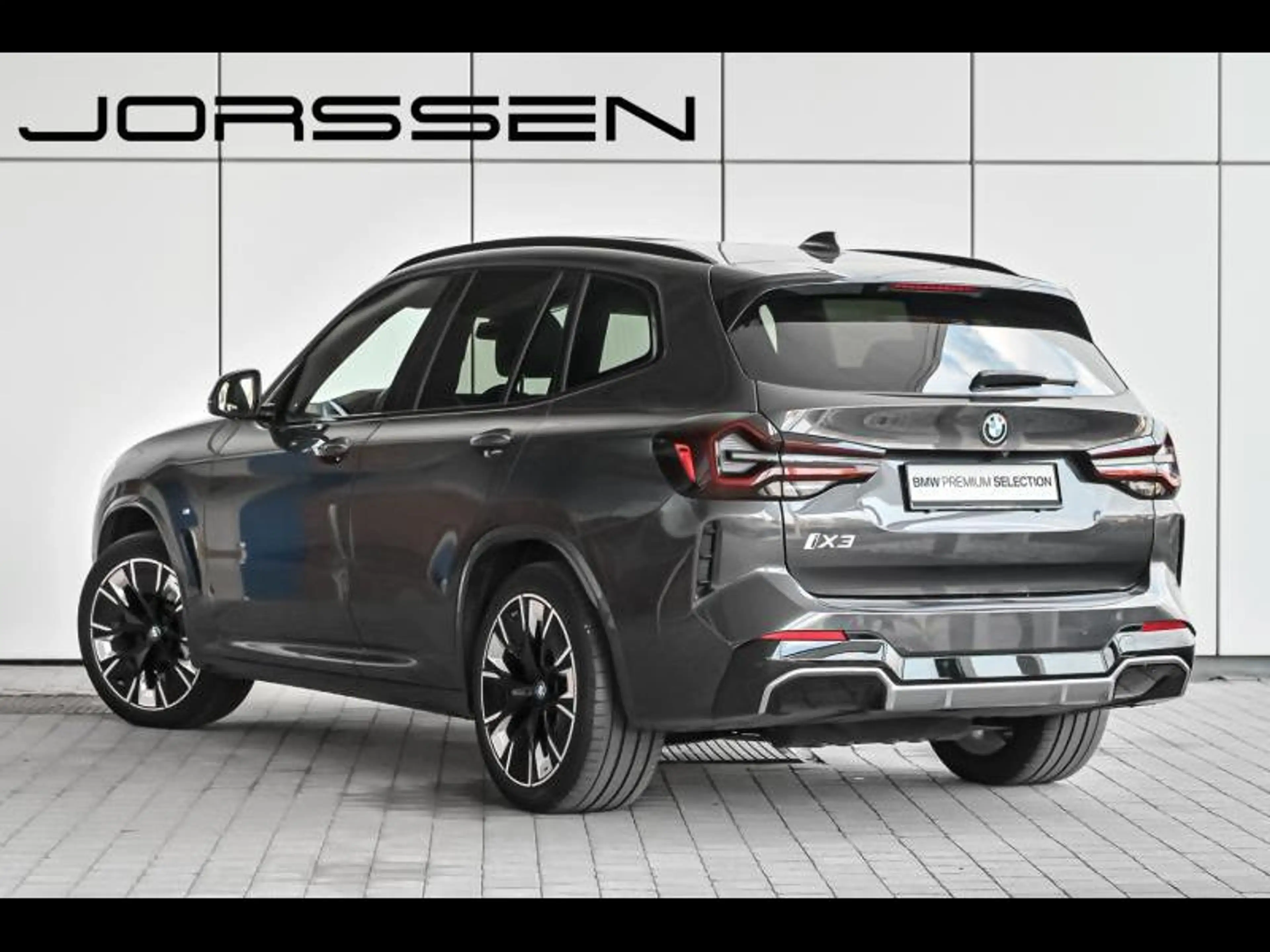 BMW iX3 Model Inspiring — photo 5