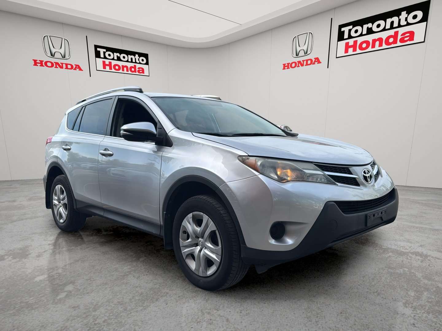 2015 Toyota RAV4 AWD 4dr LE — снимка 1