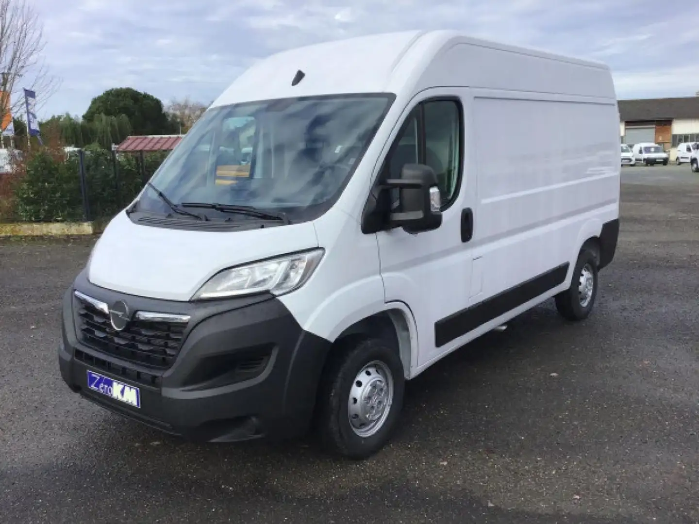 Opel Movano 3.5T L2H2 2.2 BLUEHDI S\u0026S - 140 - FOURGON TOLE Blanc - 1