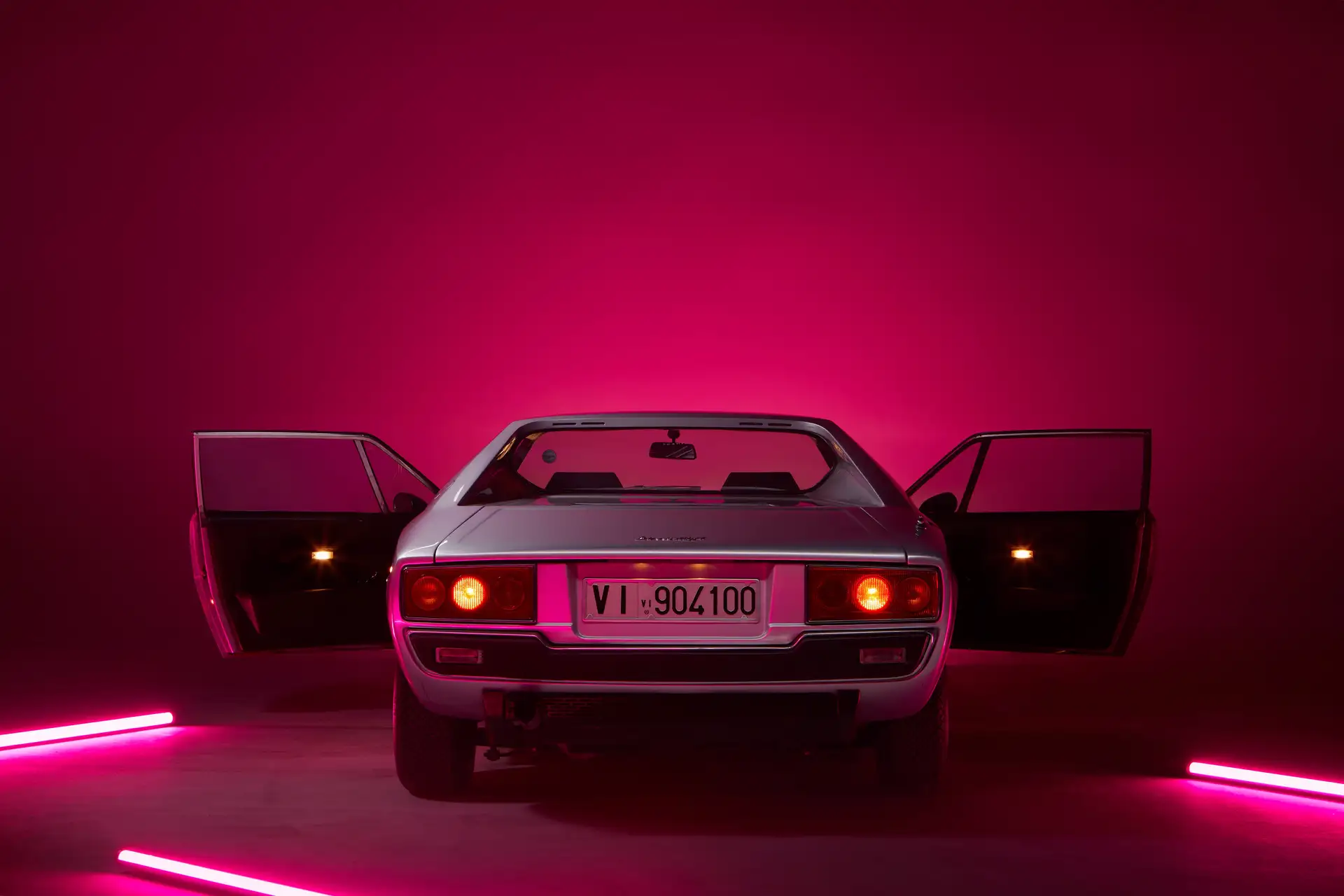 페라리 Dino GT 1976 로즈골드 사진 6