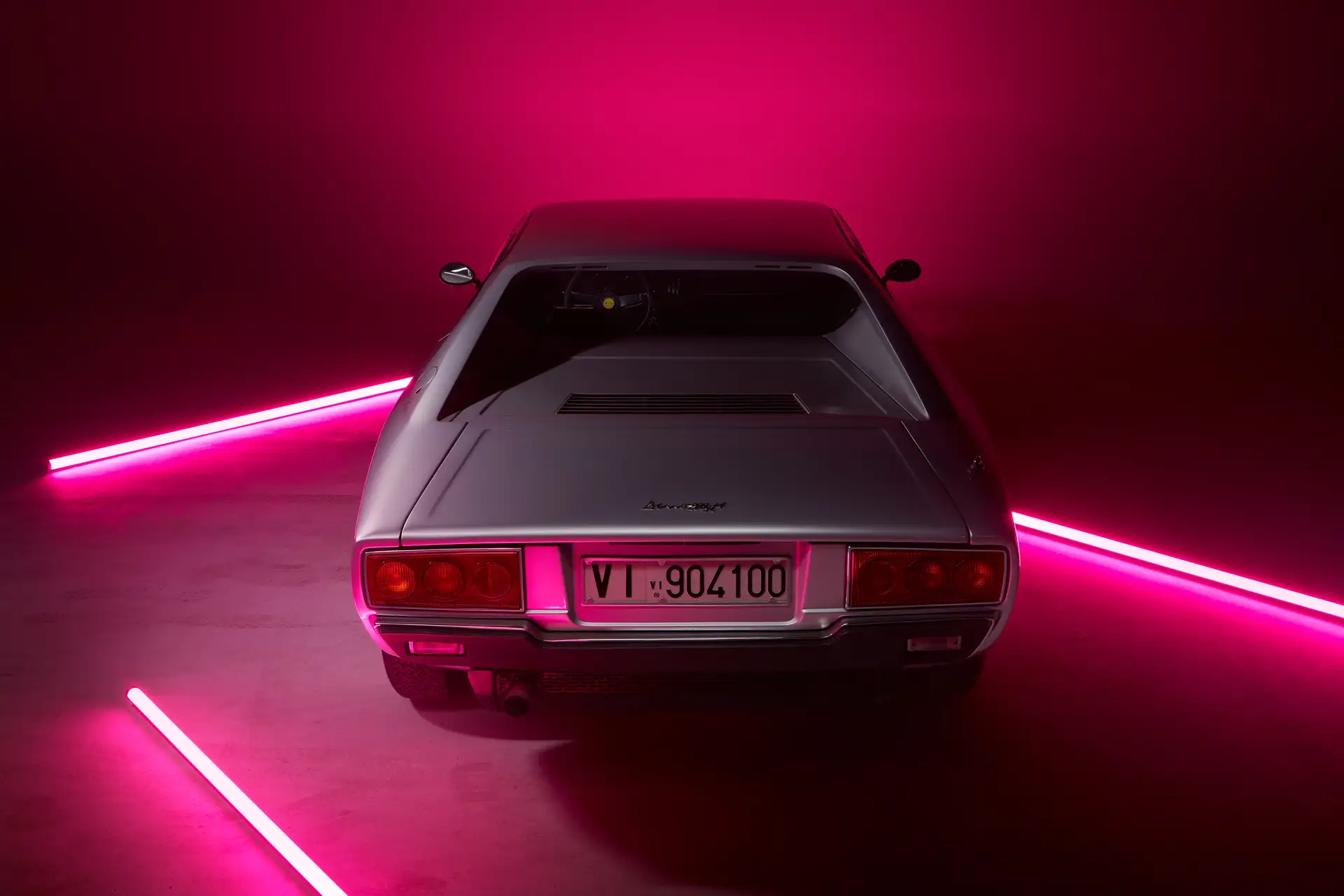 페라리 Dino GT 1976 로즈골드 사진 2