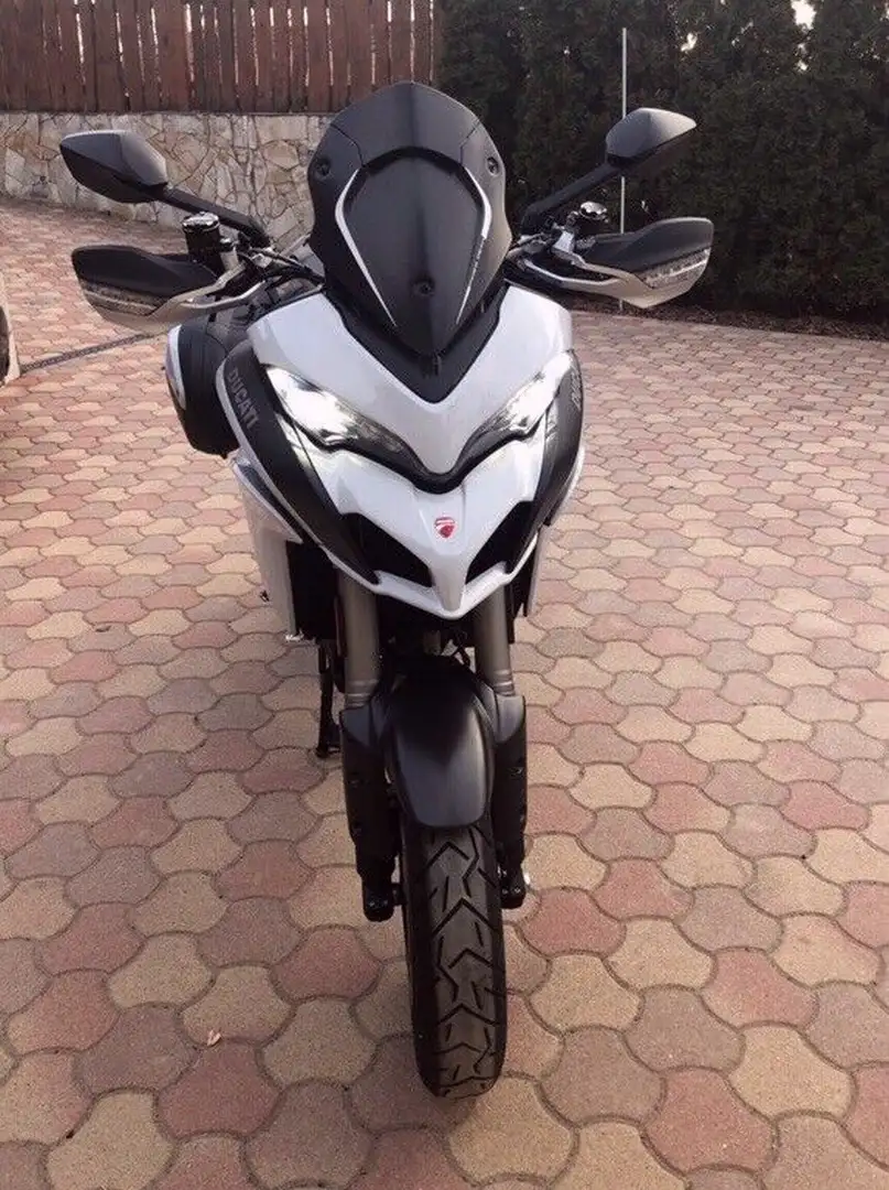 Ducati Multistrada 1200 S Bílá - 2