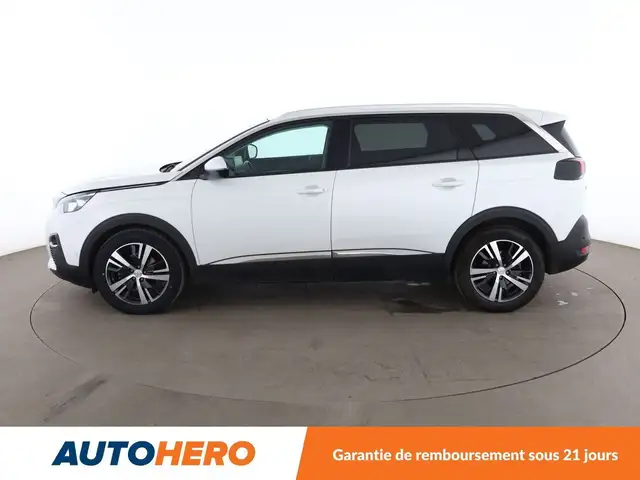 Peugeot 5008 view 3