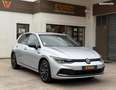 Volkswagen Golf VIII 1.0 ETSI 110 LIFE BUSINESS 1ST %2B CAMERA CARPLAY ACC Grau - thumbnail 1