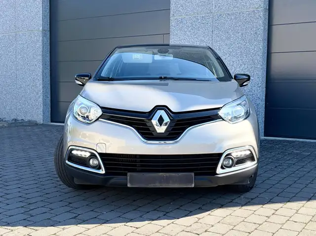 Renault Captur view 2