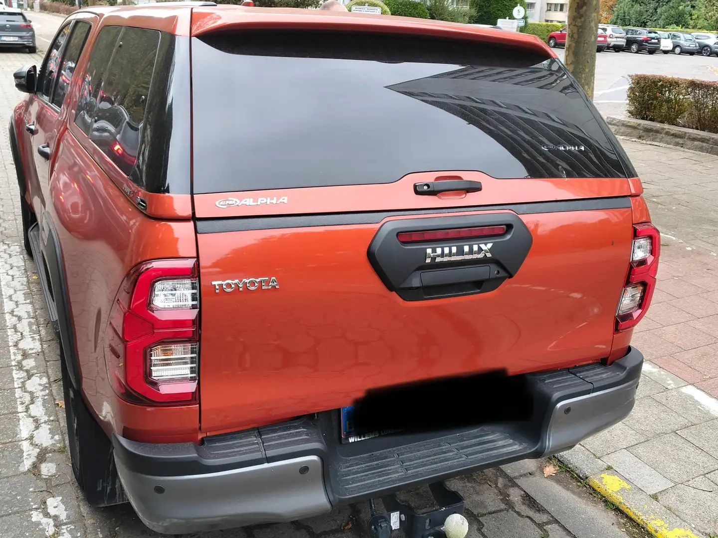 Toyota Hilux Hilux 2.8 D-4D 4WD Invincible Portocaliu - 2