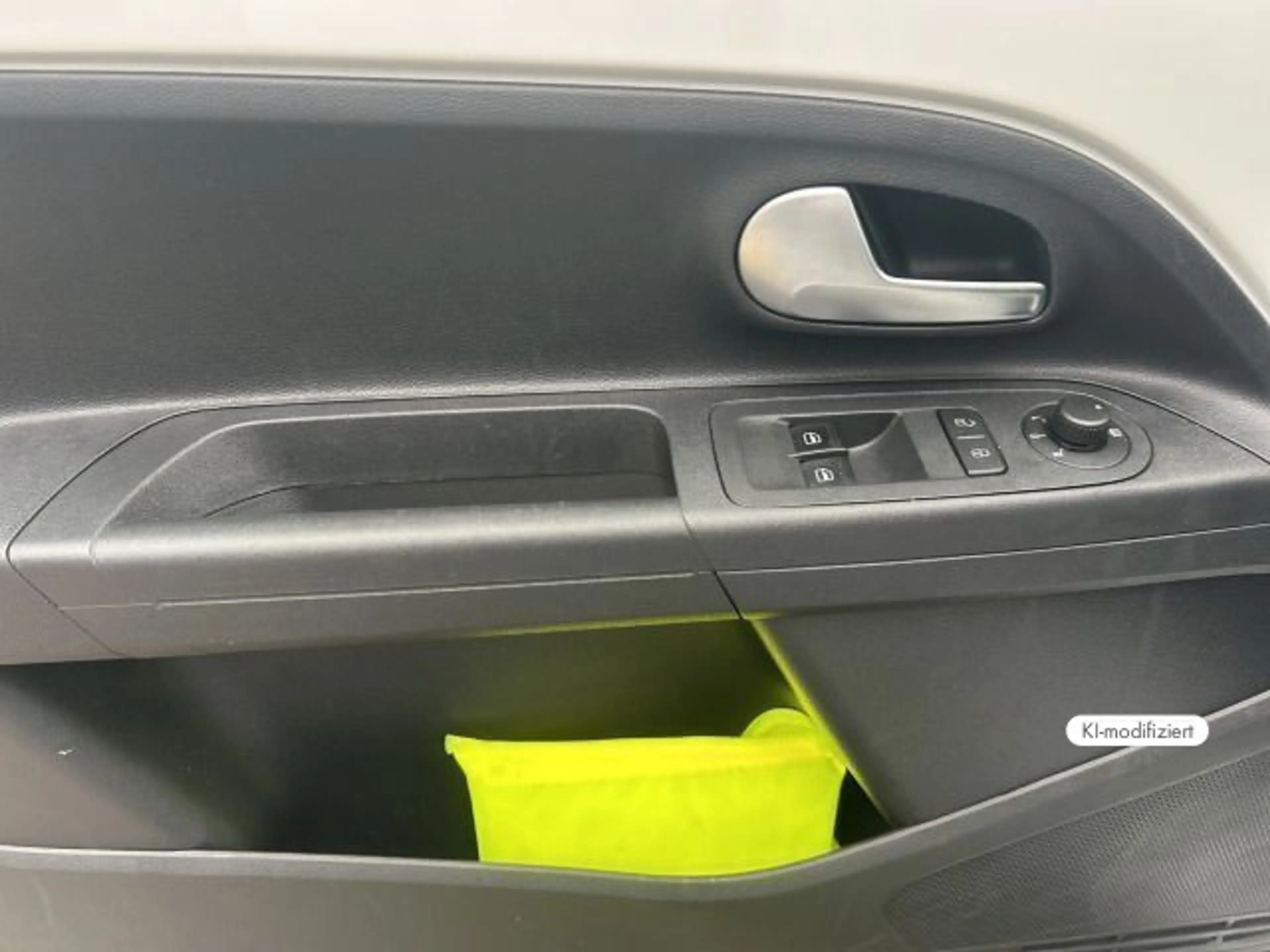 Volkswagen up! move up! 1.0 MPI RFK SHZ TEMP — photo 13