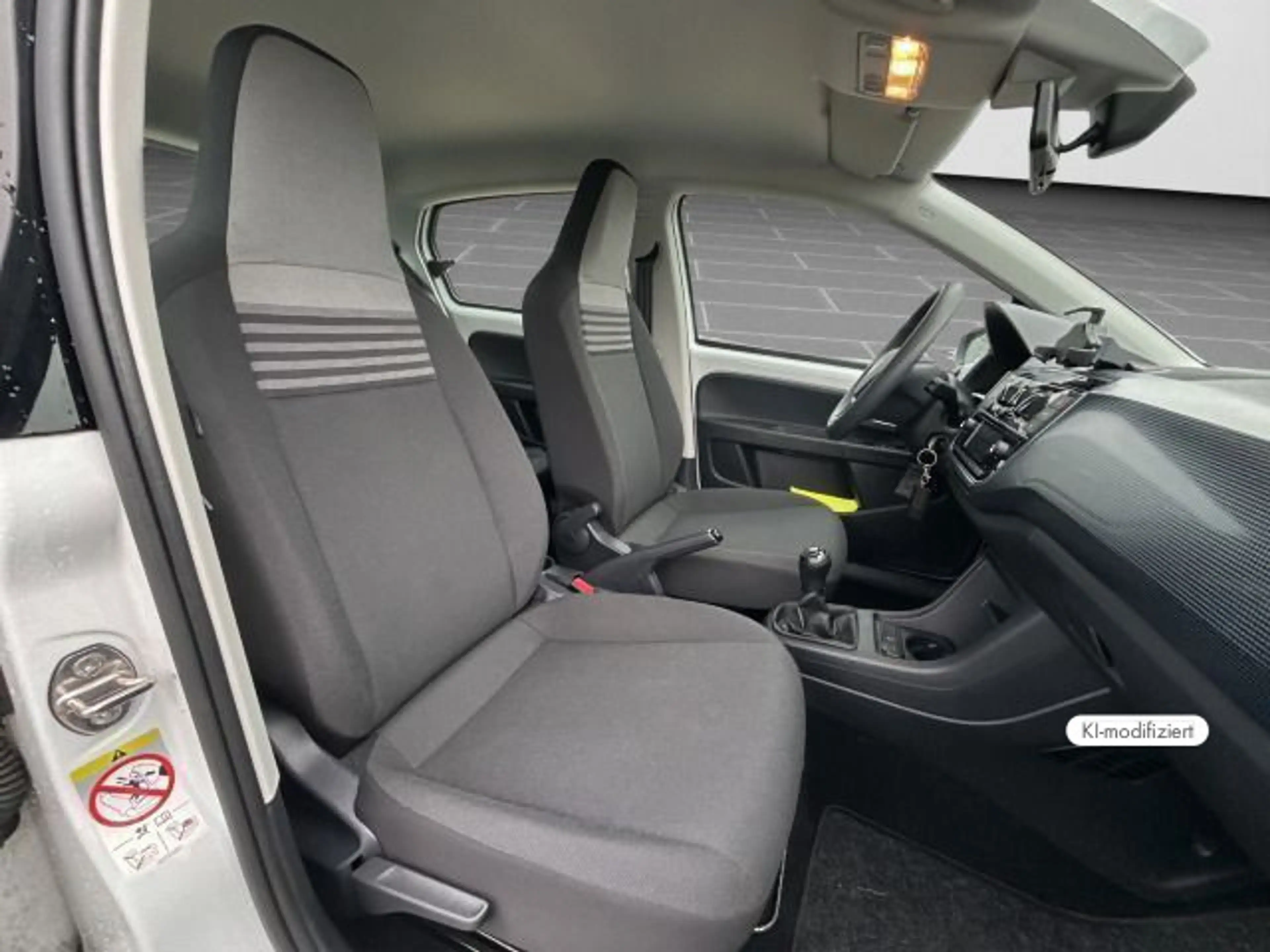 Volkswagen up! move up! 1.0 MPI RFK SHZ TEMP — photo 4