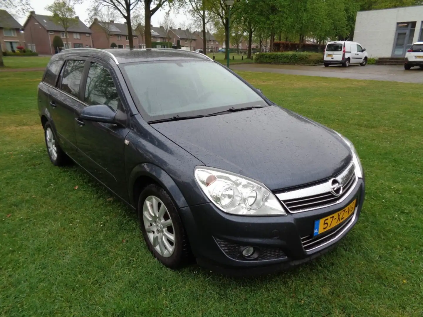 Opel Astra 20-5-2026  a p k Grijs - 2