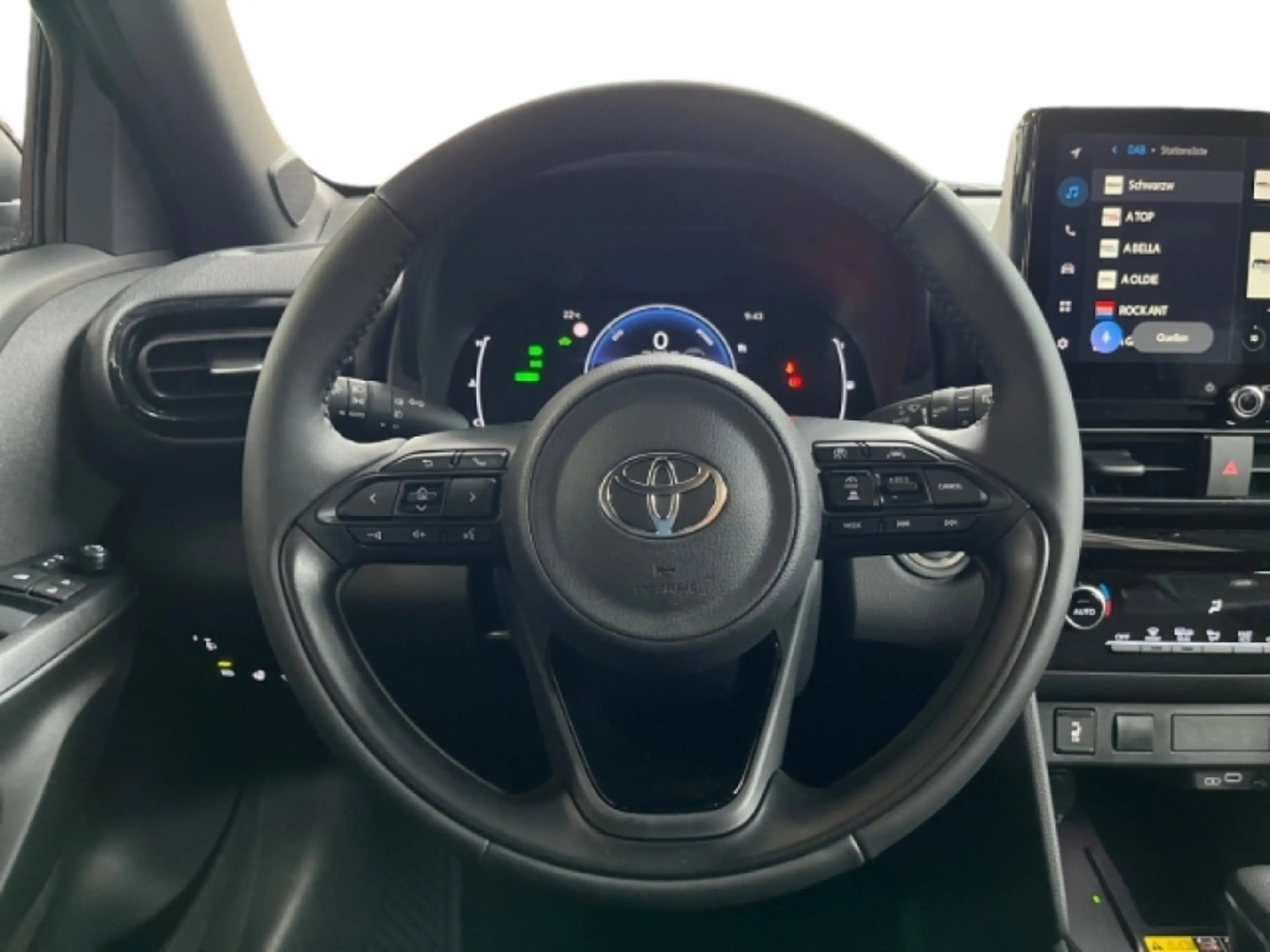 Toyota Yaris Cross Hybrid 130 1.5 Teamplayer Carplay — photo 10