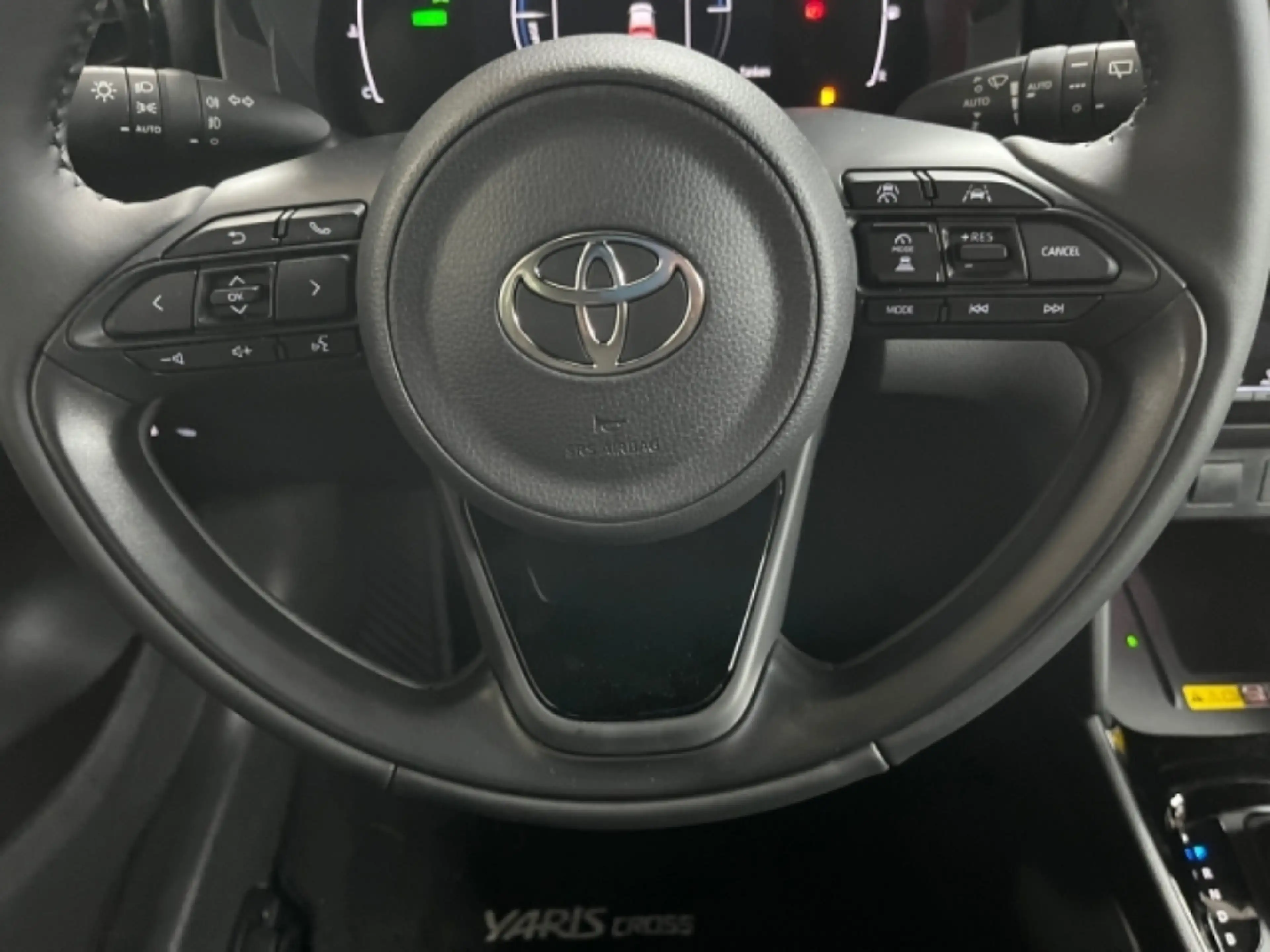Toyota Yaris Cross Hybrid 130 1.5 Teamplayer Carplay — photo 11