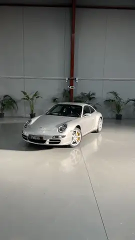 Porsche 997 Carrera 4 Coupé