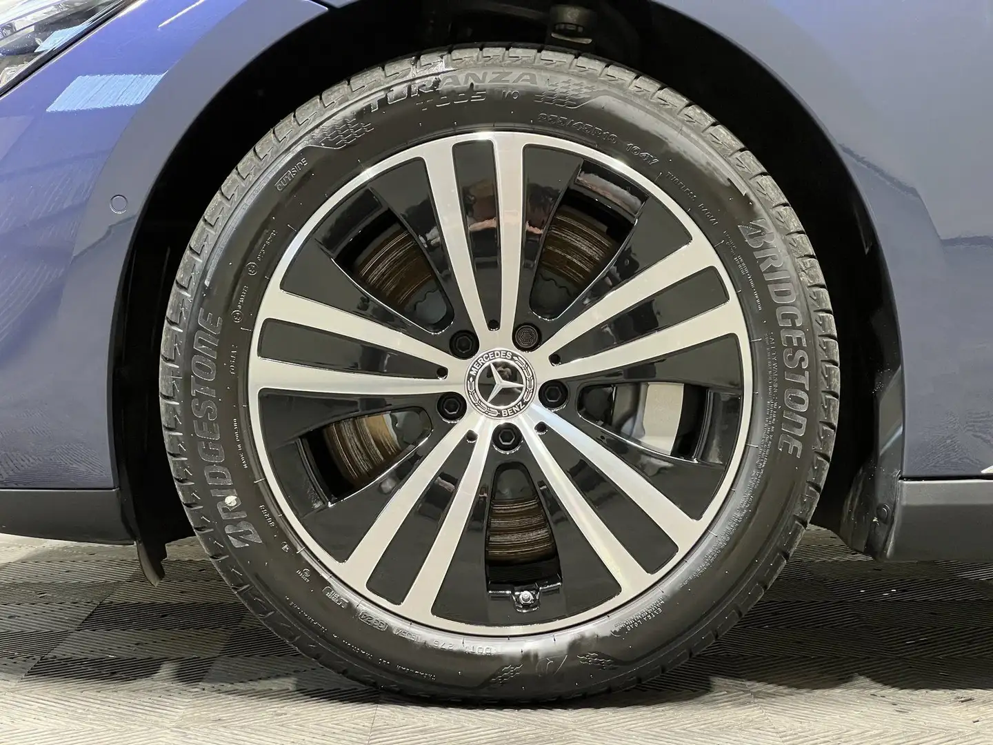 Mercedes-Benz EQE 300 Advanced Plus AHK Winter LED Kamera Blau - 2