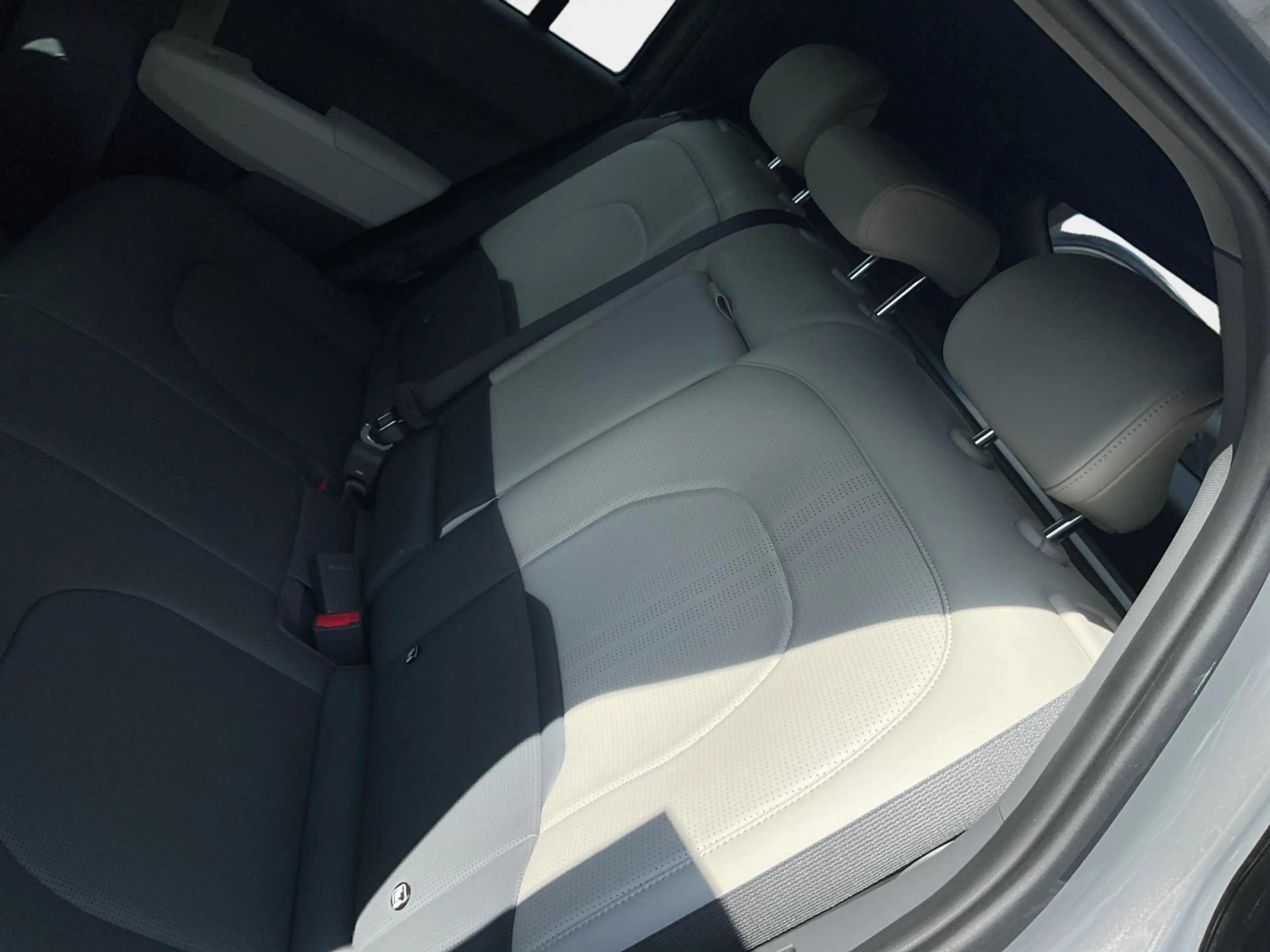 Kia EV3 81,4kwh GT-Line AUT*Kamera*W-Pumpe*360*ACC* — photo 10
