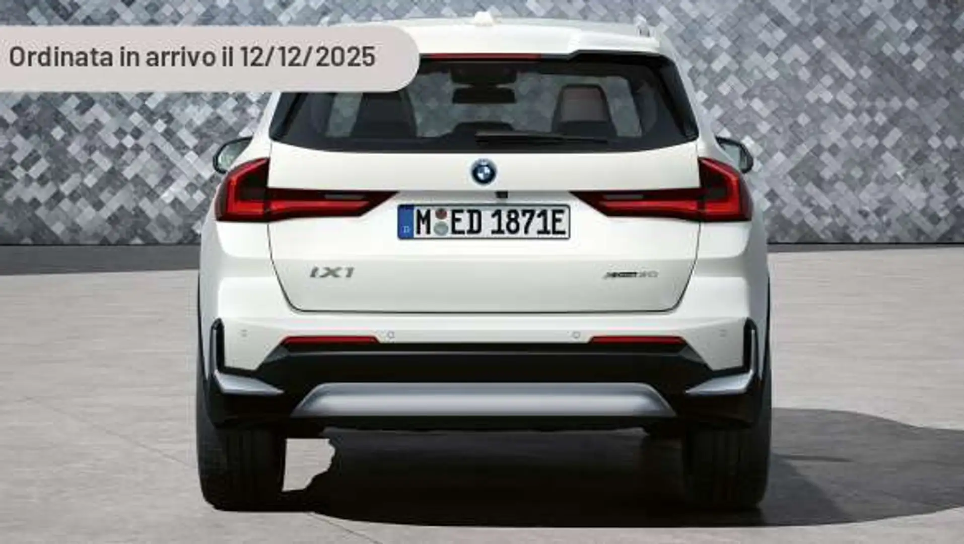 BMW iX xDrive 30 xLine Argent - 1