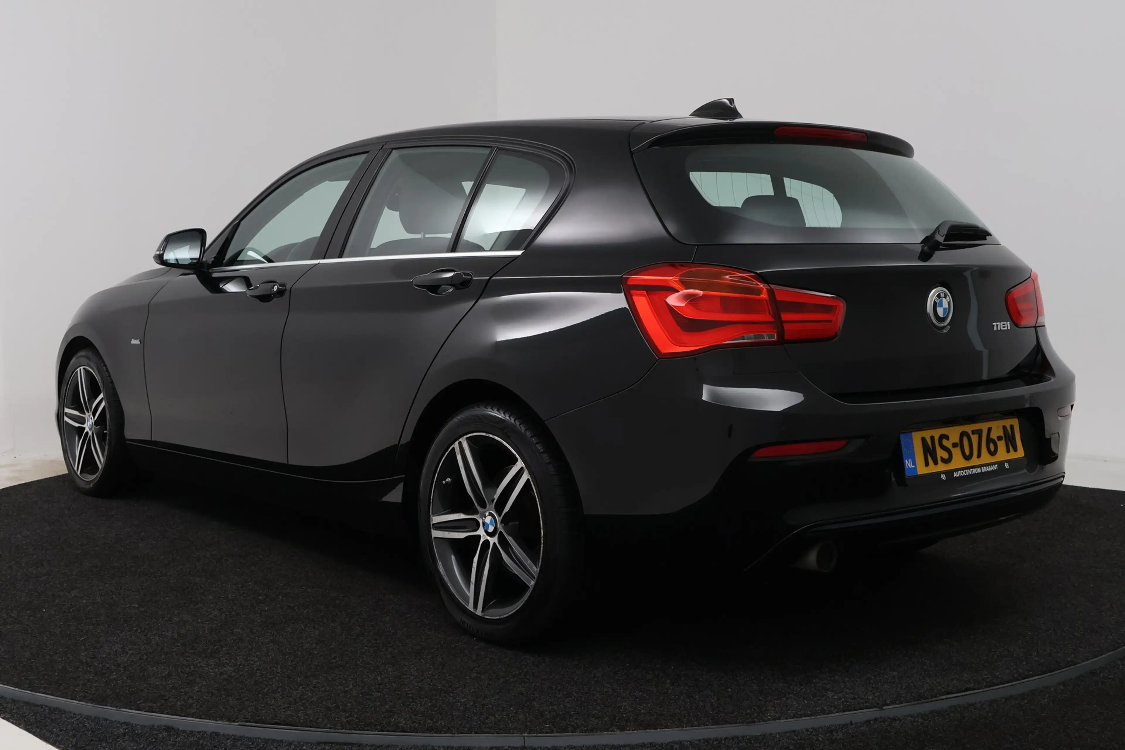 BMW 118 1-serie 118i High Executive (CAMERA, STOELVERWARMI — photo 5