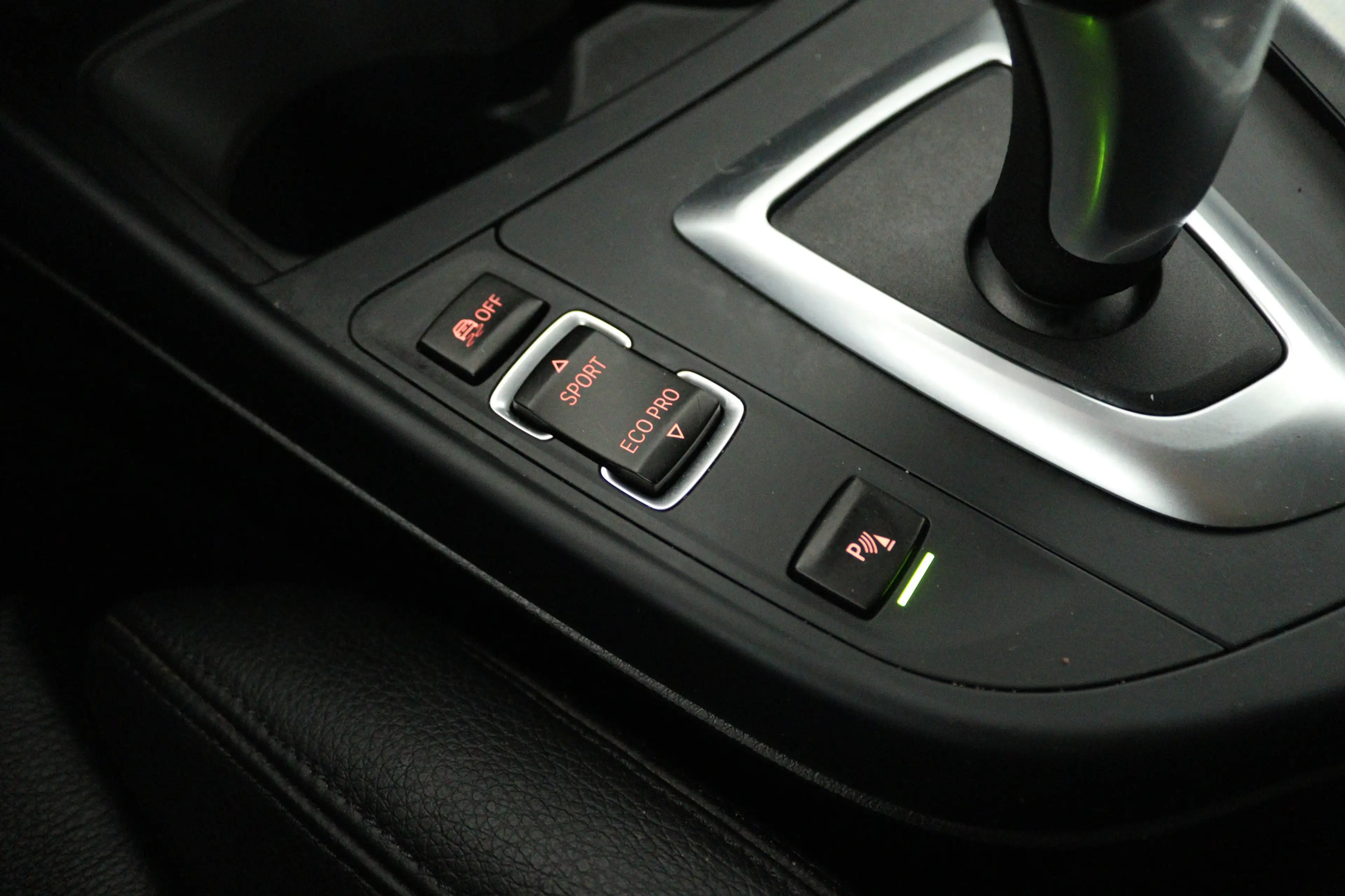 BMW 118 1-serie 118i High Executive (CAMERA, STOELVERWARMI — photo 18