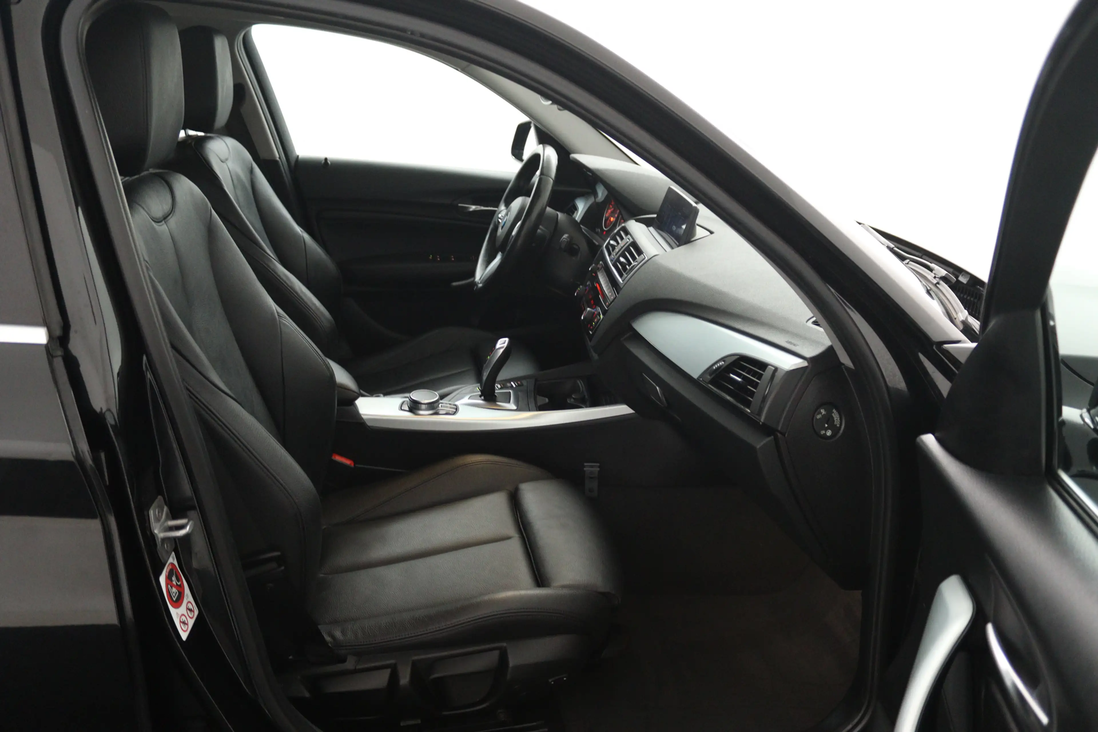 BMW 118 1-serie 118i High Executive (CAMERA, STOELVERWARMI — photo 9