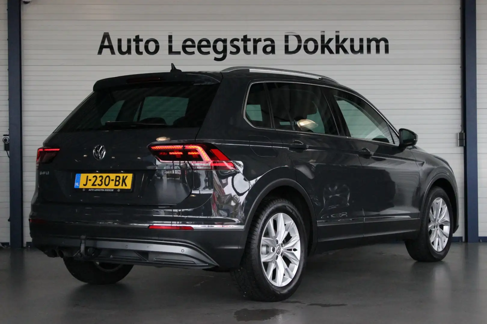 Volkswagen Tiguan 1.5 TSI ACT Highline Trekhaak | Virtual Cockpit | Grijs - 2