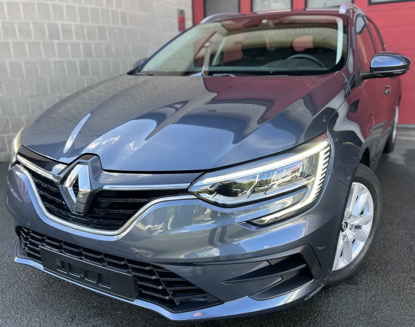 Renault Megane SW 1.0 TCe Life + NAVI + CAR-PASS Grijs - 1