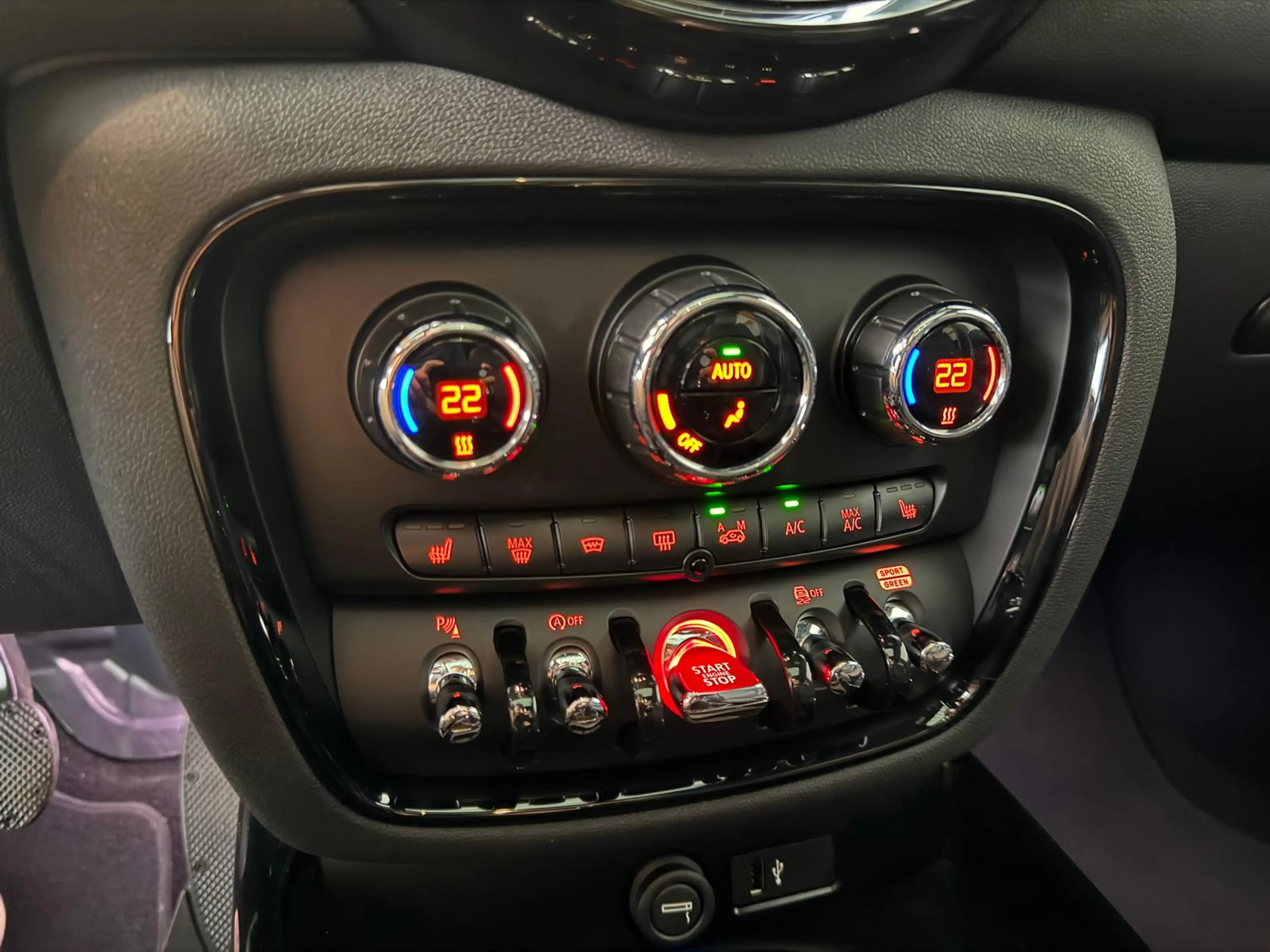 MINI Cooper S Clubman Classic Trim-Pano/Leder/CarPlay — photo 14