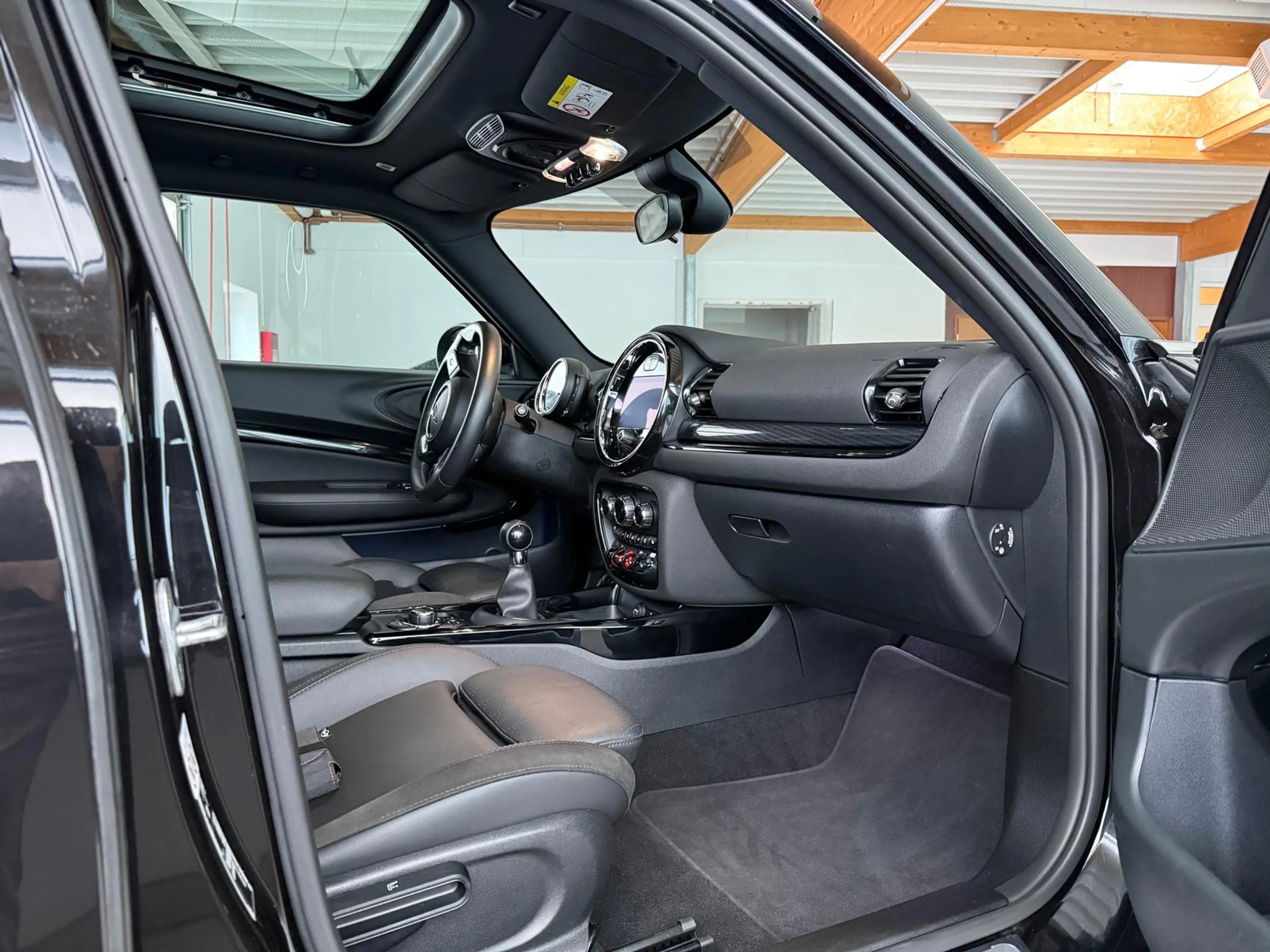 MINI Cooper S Clubman Classic Trim-Pano/Leder/CarPlay — photo 7