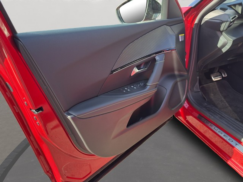 Peugeot 2008 (P1)(11.2019->) GT — photo 14