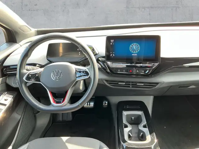Volkswagen ID.4 view 9