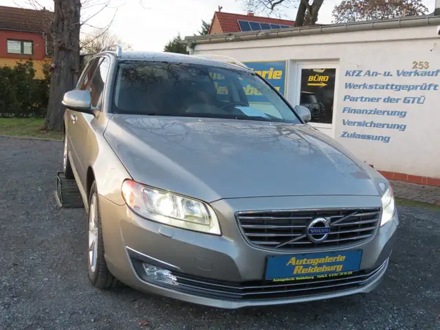 Volvo V70 Summum Leder!!Navi!!PDC!!Xenon!!Temp.!SHZ.!