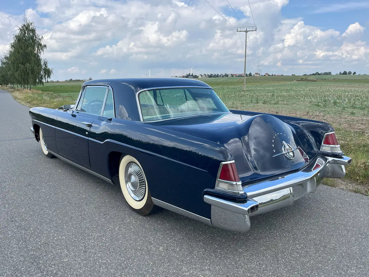 Lincoln Continental Coupe Mark II, foto 4