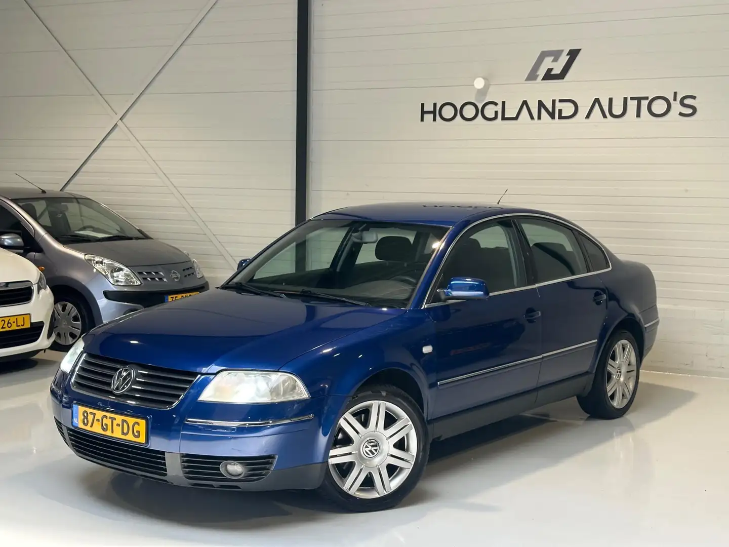 Volkswagen Passat 2.8 V6 Trendline 4Motion Blauw - 2