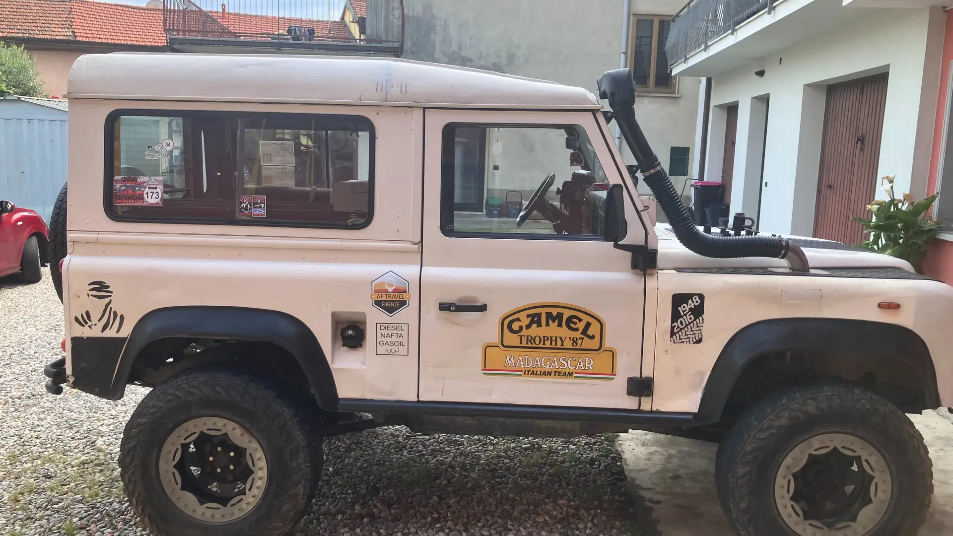 Land Rover Defender 90 2.5 td Hard Top Biały - 1