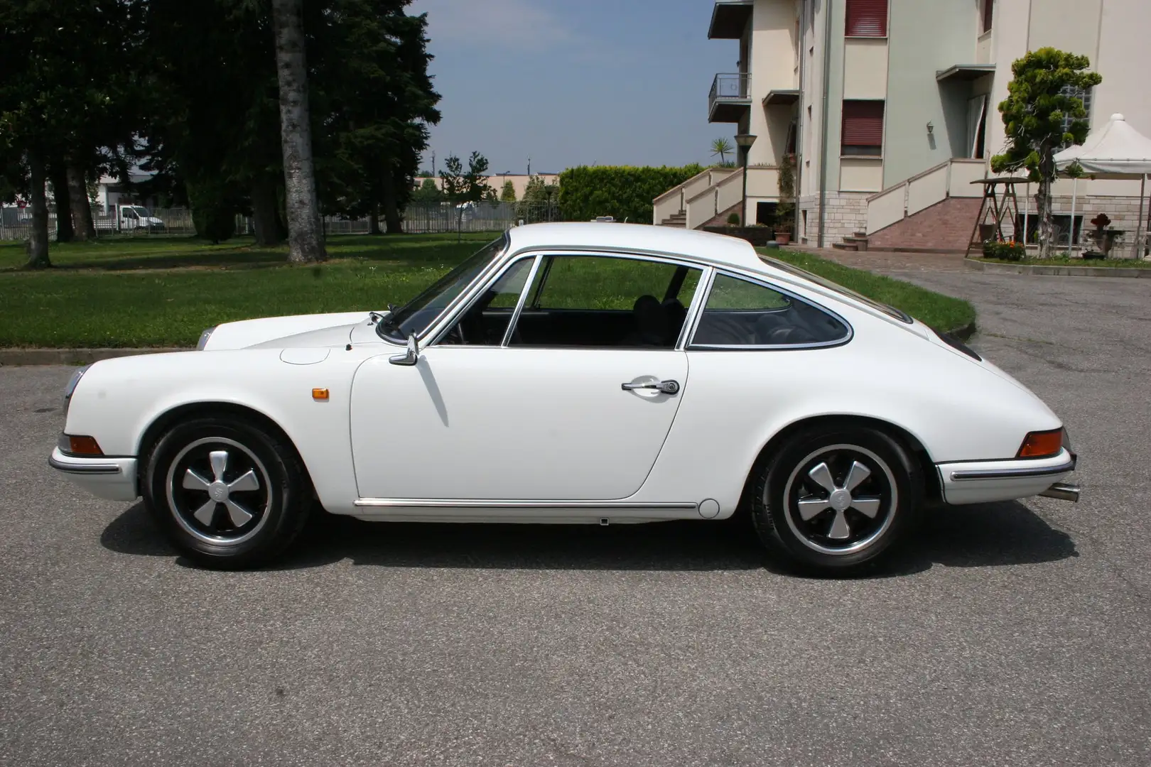 Porsche 911 T 2.4 coupe - restauro totale Bianco - 2