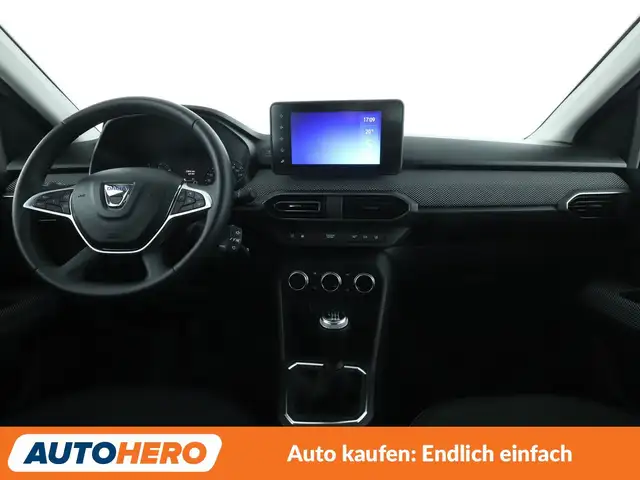 Dacia Sandero view 12