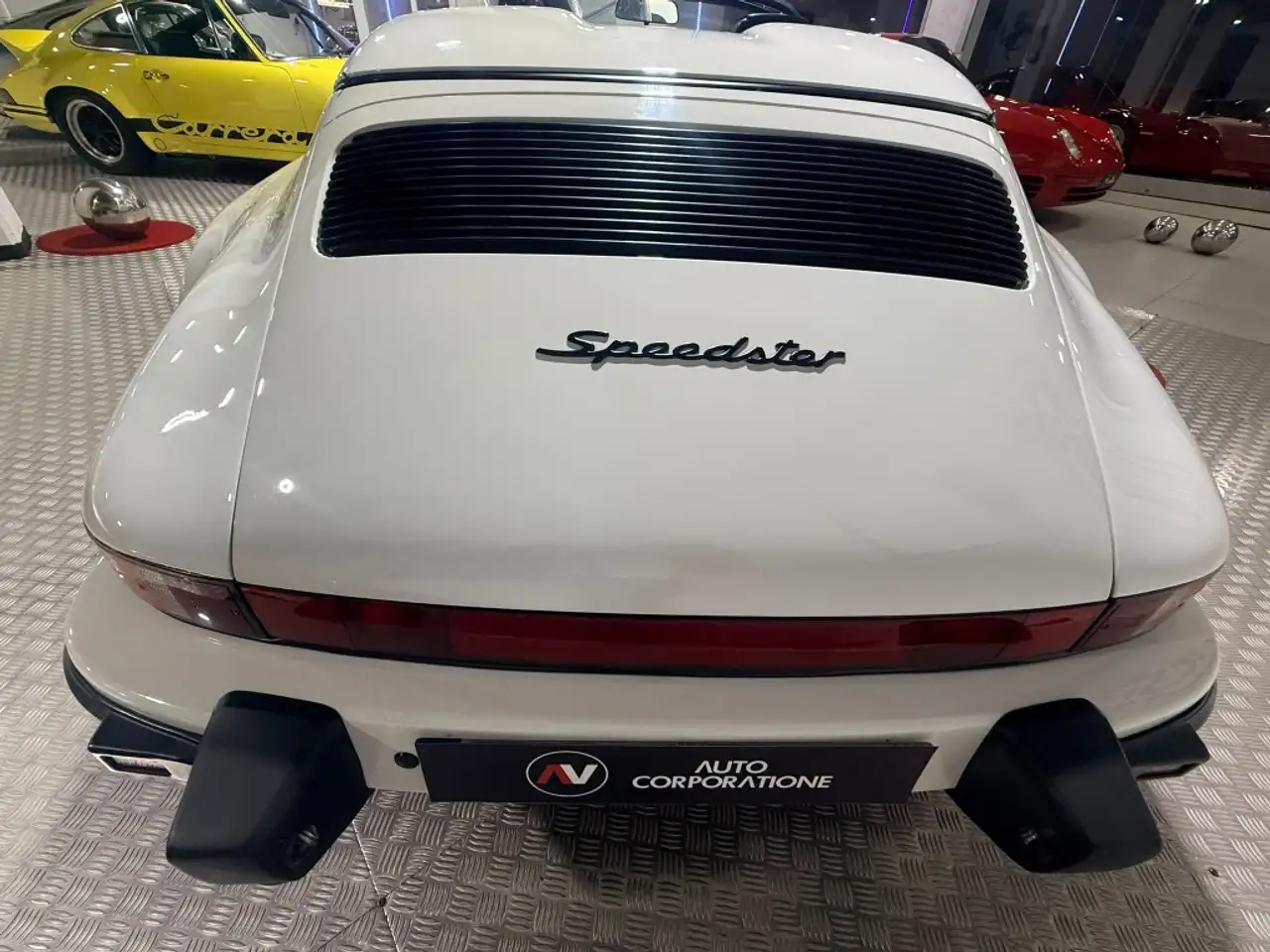 Porsche 911 3.2 Speedster, foto 5