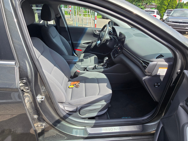 Hyundai IONIQ Facelift PLUG IN Hybrid STYLE-Paket — photo 11