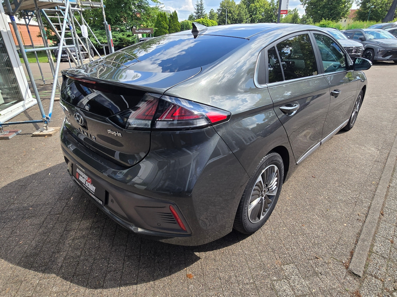 Hyundai IONIQ Facelift PLUG IN Hybrid STYLE-Paket — photo 4