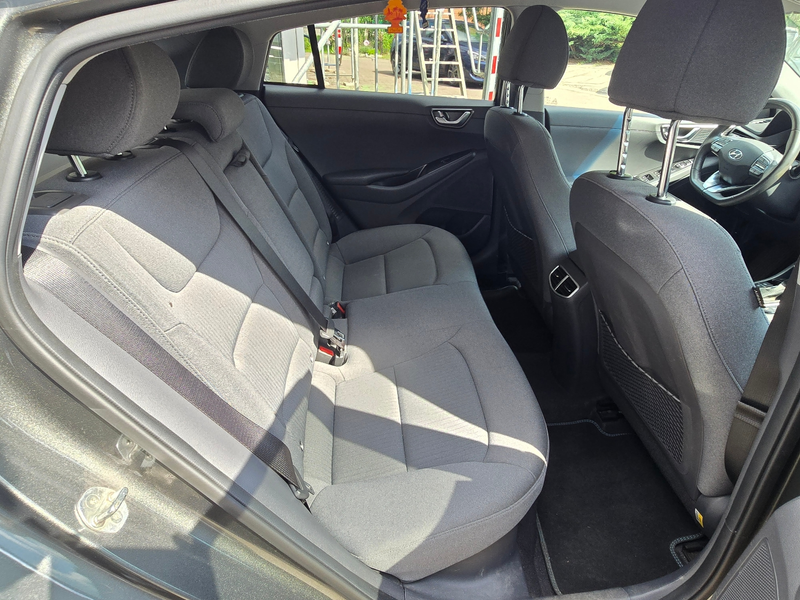 Hyundai IONIQ Facelift PLUG IN Hybrid STYLE-Paket — photo 10