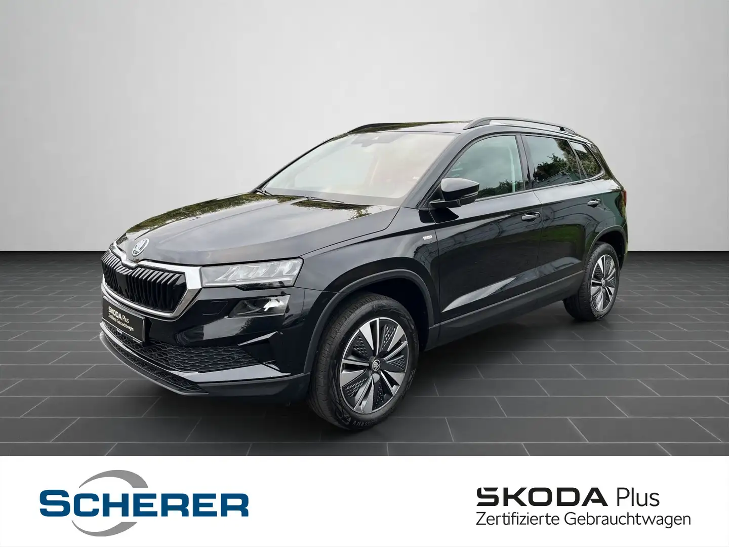 Skoda Karoq Ambition 1,5 TSI TOUR DSG ACC KAMERA AHK C Schwarz - 1