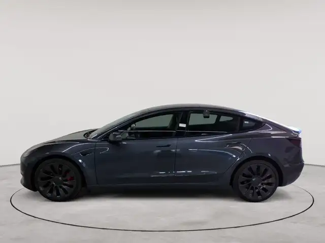 Tesla Model 3 view 6
