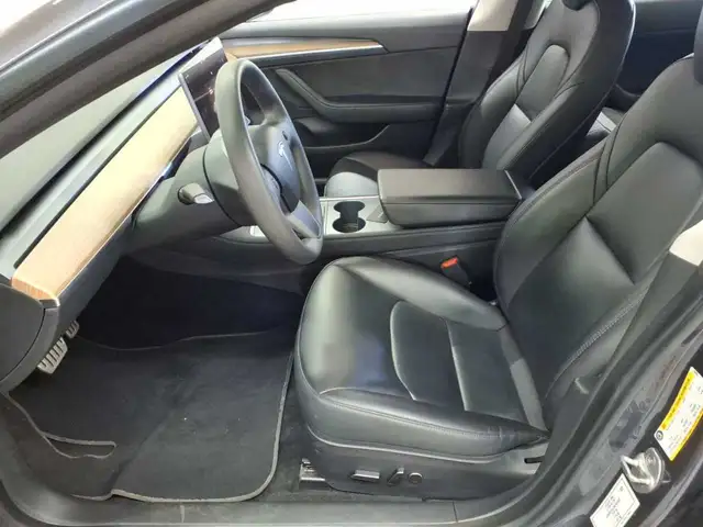 Tesla Model 3 view 7