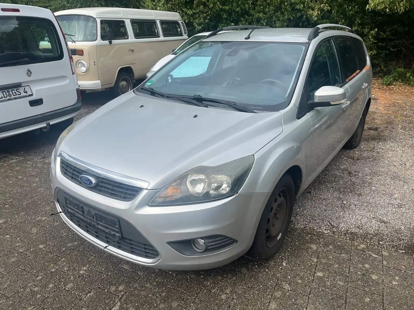 Ford Focus 1,6TDCi 80kW DPF Style Turnier Argento - 1